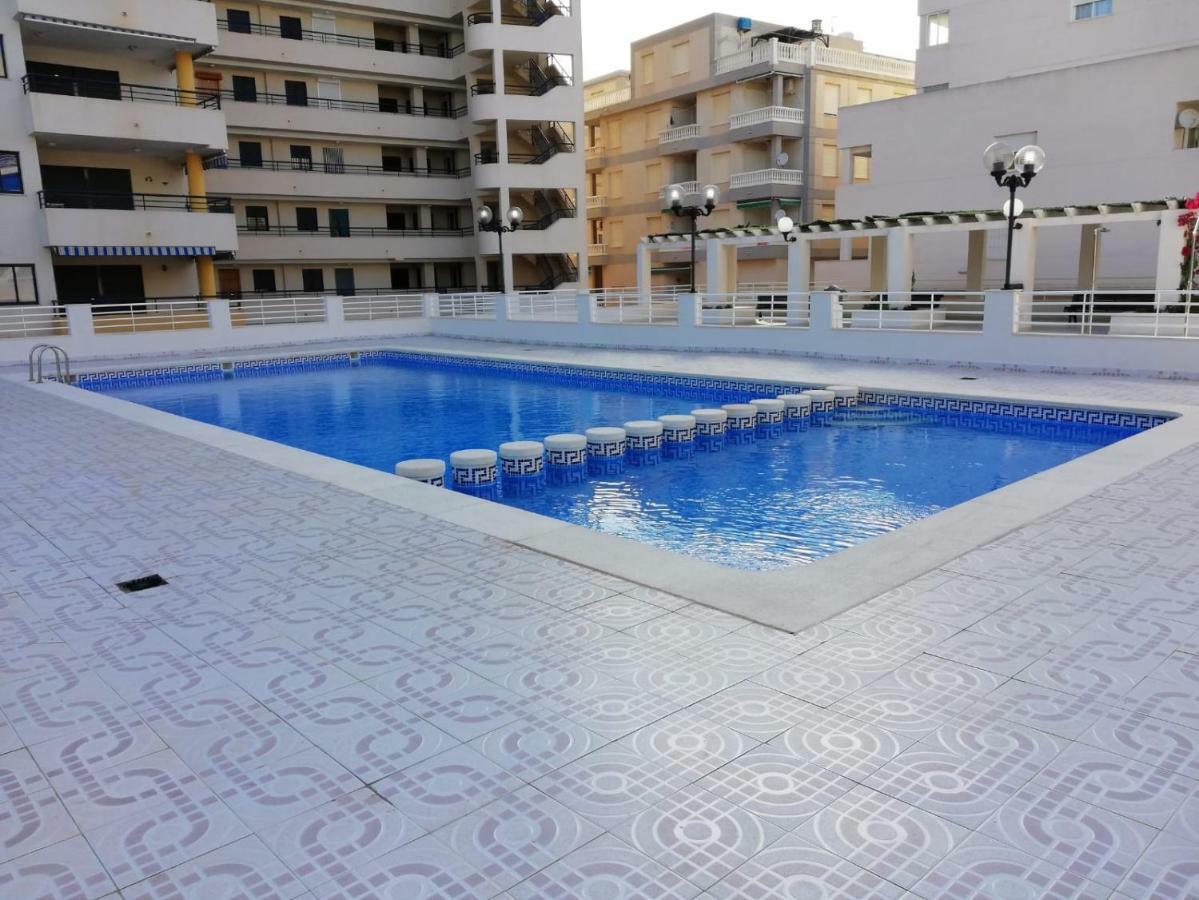 奥罗佩萨德尔马Apartamento Oroblanc Playa La Concha公寓 外观 照片